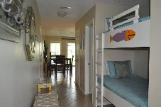 Condominium in Destin - 9B, Hook, Line & Sunshine