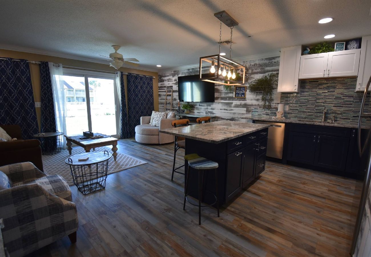 Condominium in Destin - 8B, Beach Please