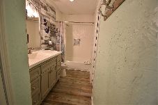 Condominium in Destin - 8B, Beach Please