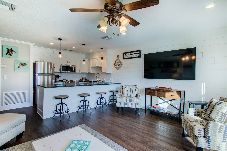 Condominium in Destin - 8A, Settle on the Sand