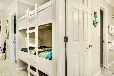 Condominium in Destin - 7A, Sun Sand & Solitude