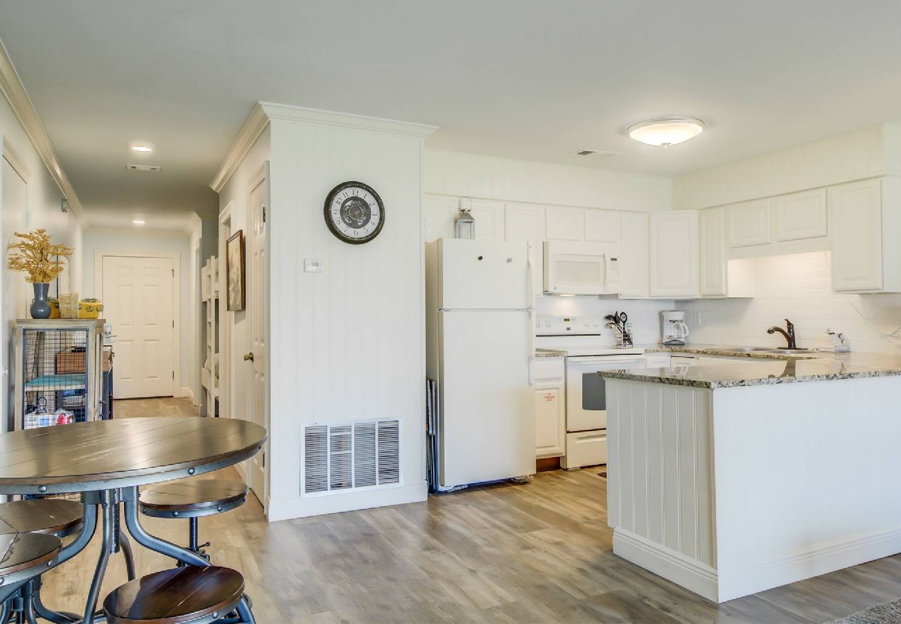 Condominium in Destin - 10A, Current Mood: Coastal