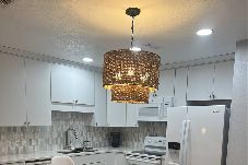 Condominium in Destin - 8F, Isle Be Back